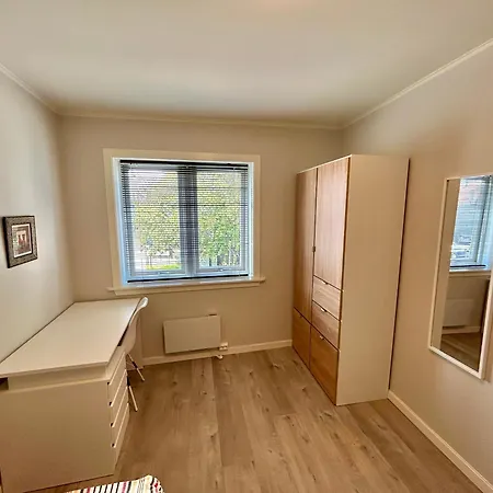 Gjestehuset Borggata 18 *